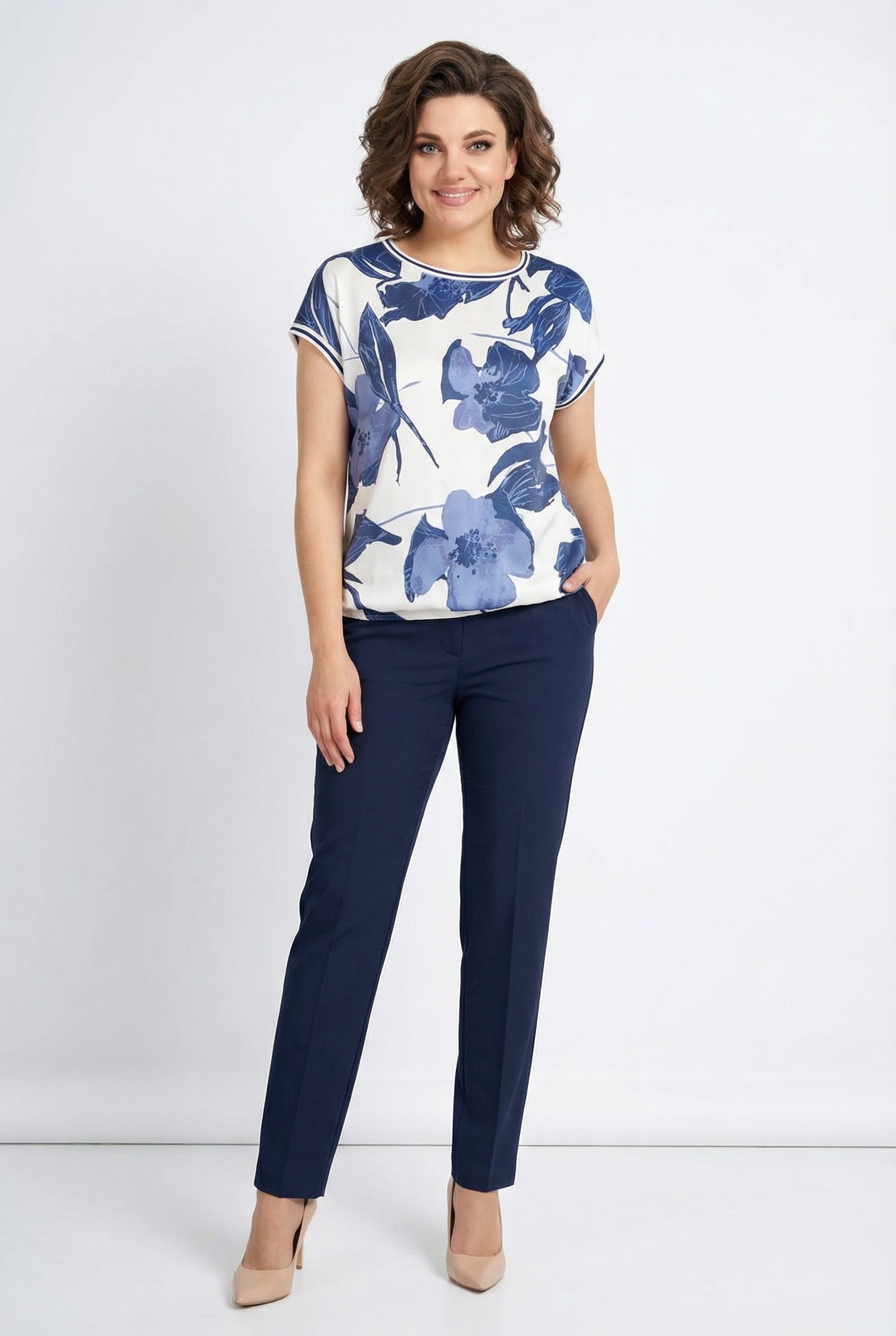 BARBARA LEBEK 56680062