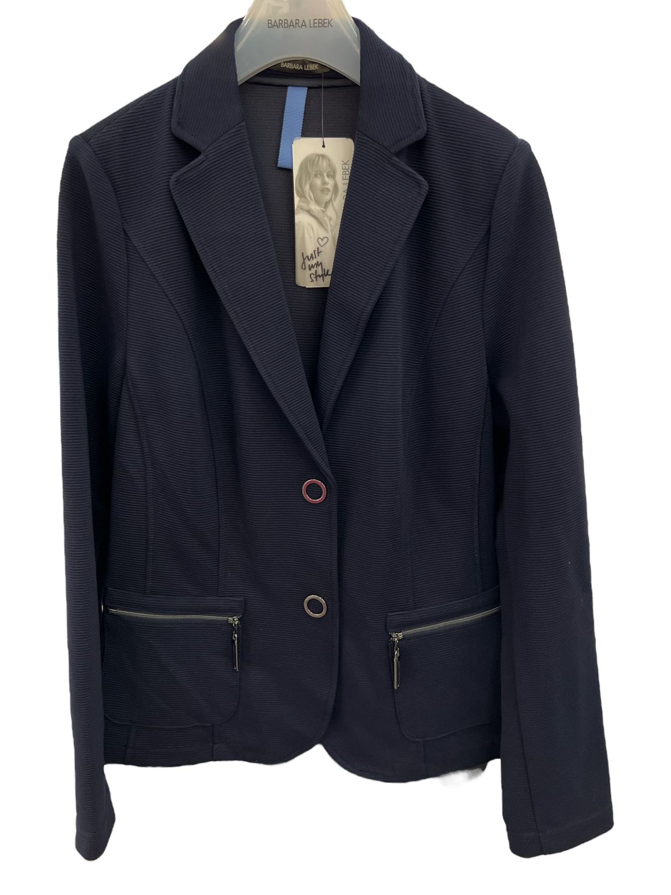 BARBARA LEBEK 76470032