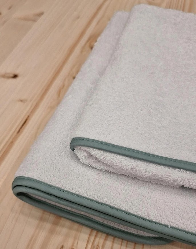 Opera Prima COPPIA ASCIUGAMANI PIPING