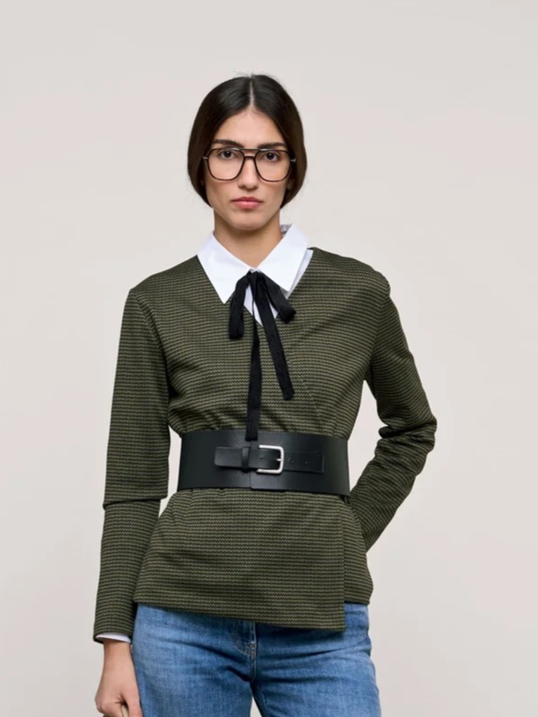 NIU' AW26315J211