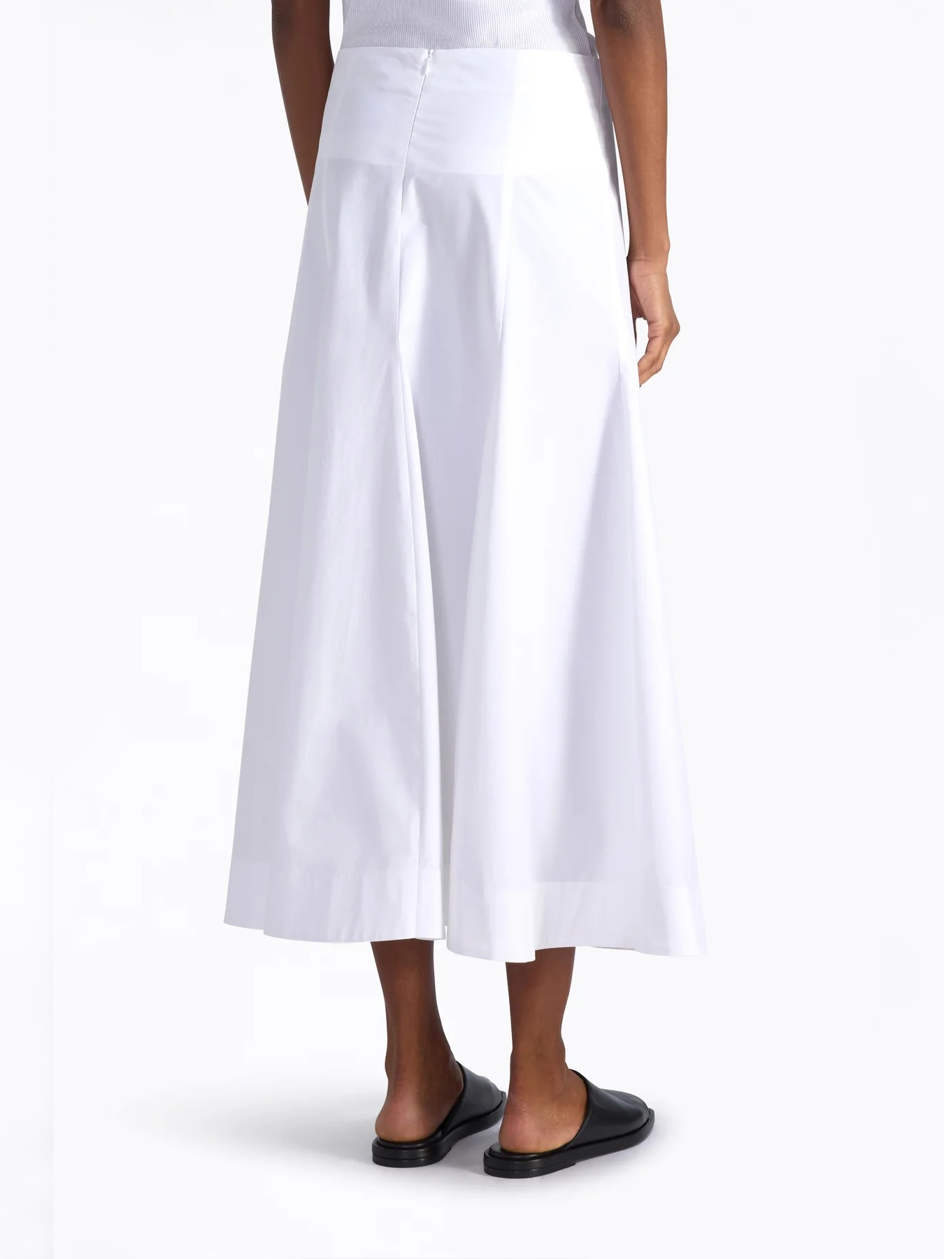 LIVIANA CONTI F6SK79