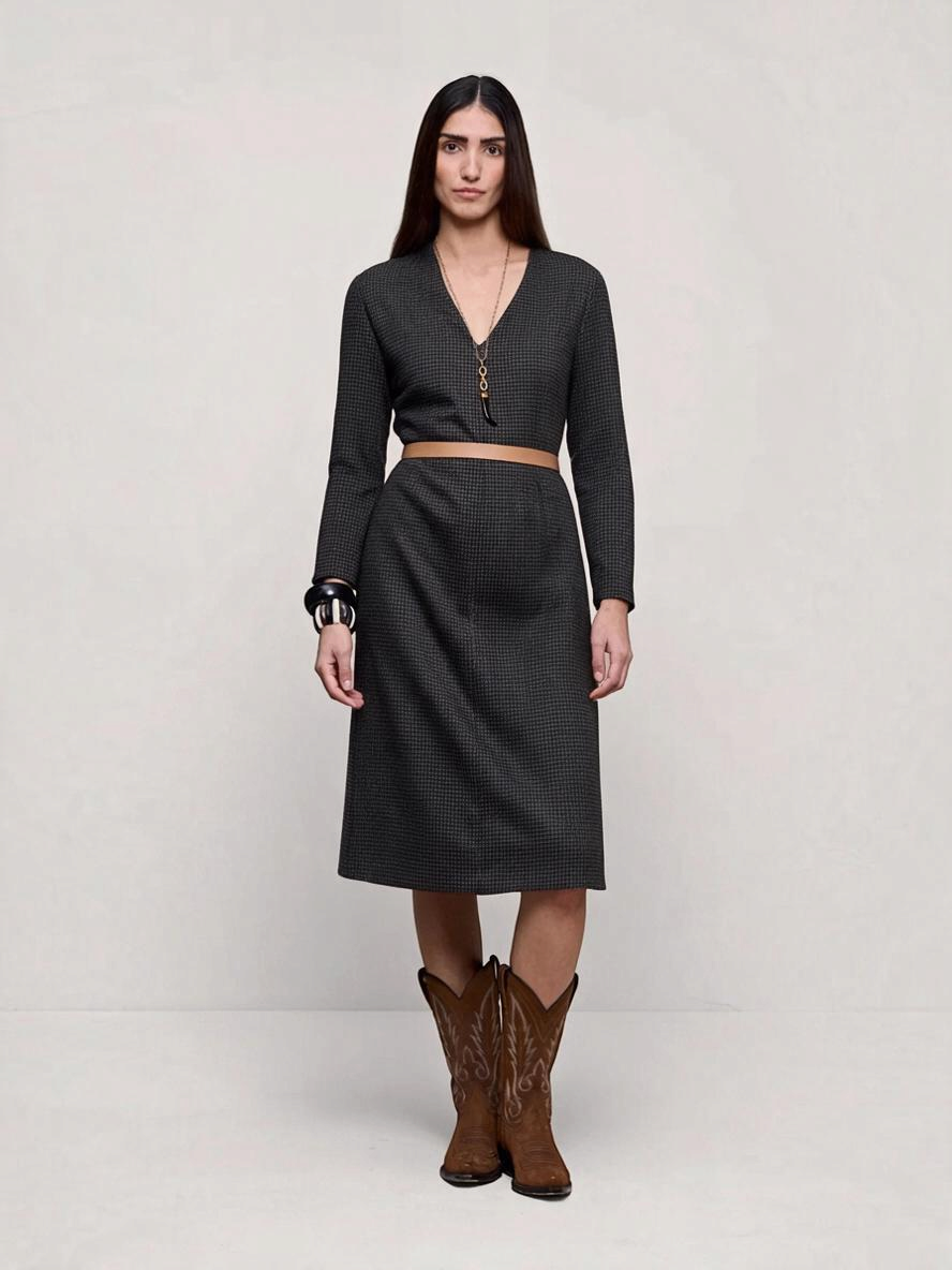 NIU' AW26116J211