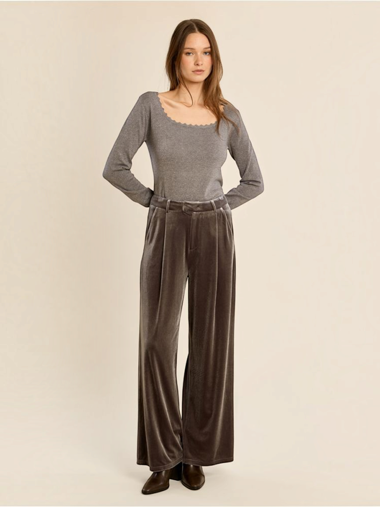 MOLLY BRACKEN T1698AEH