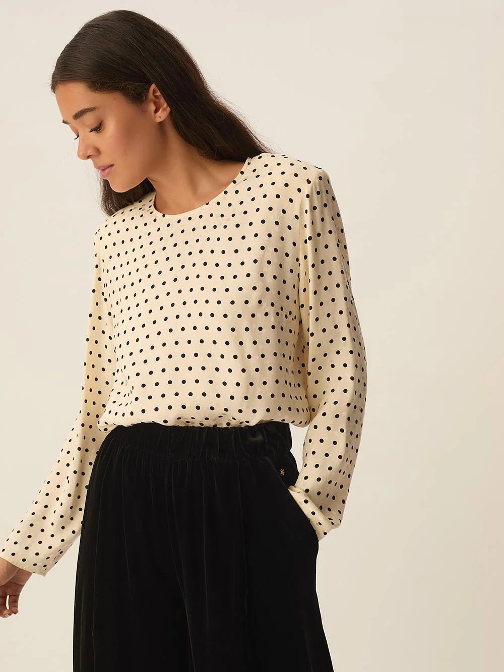 DES PETITS HAUTS YELENA