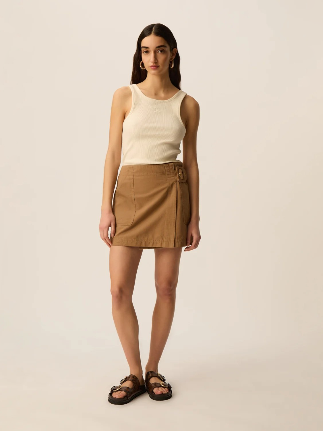 DES PETITS HAUTS LEONTINE