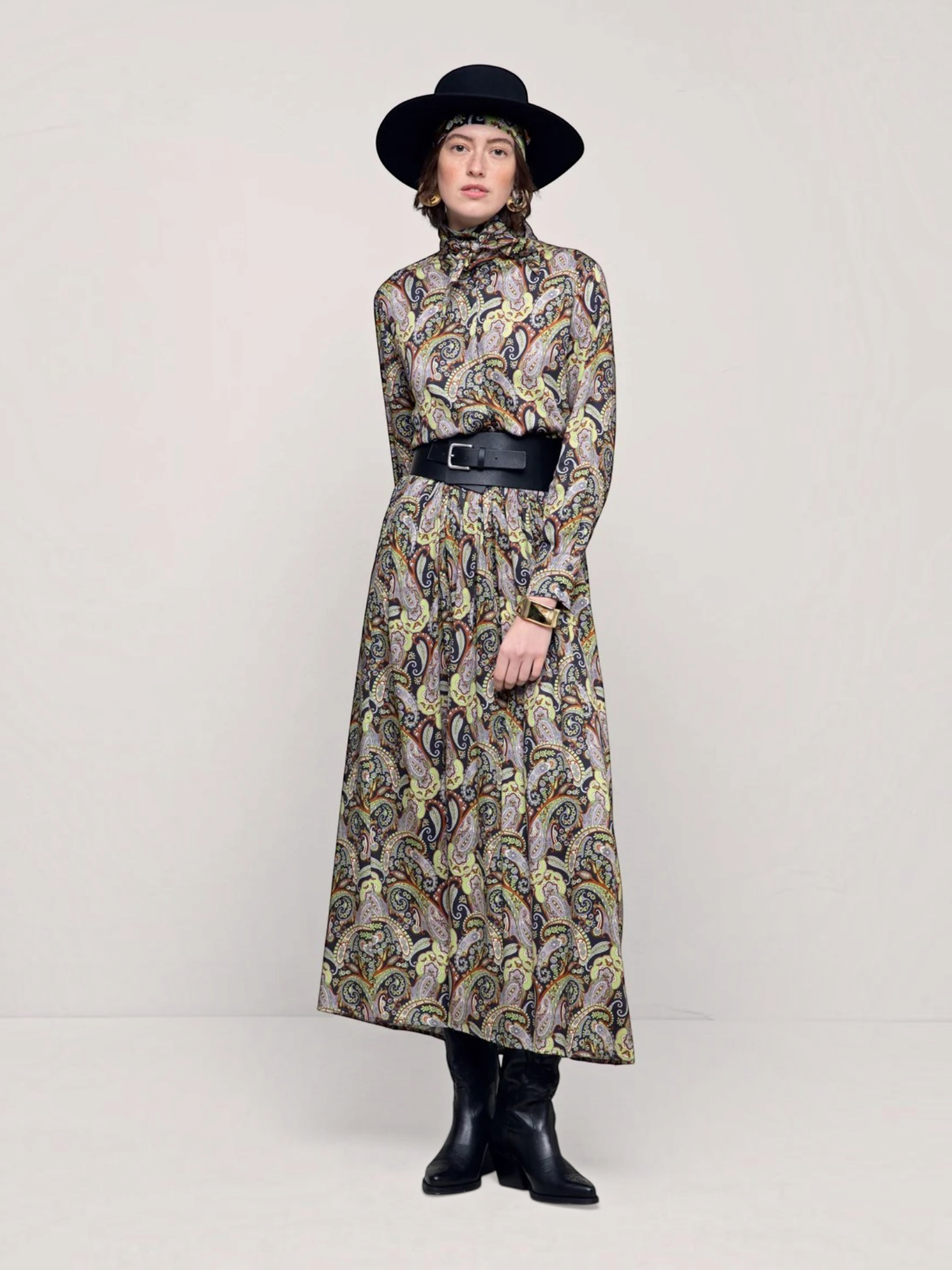 NIU' AW26414T205