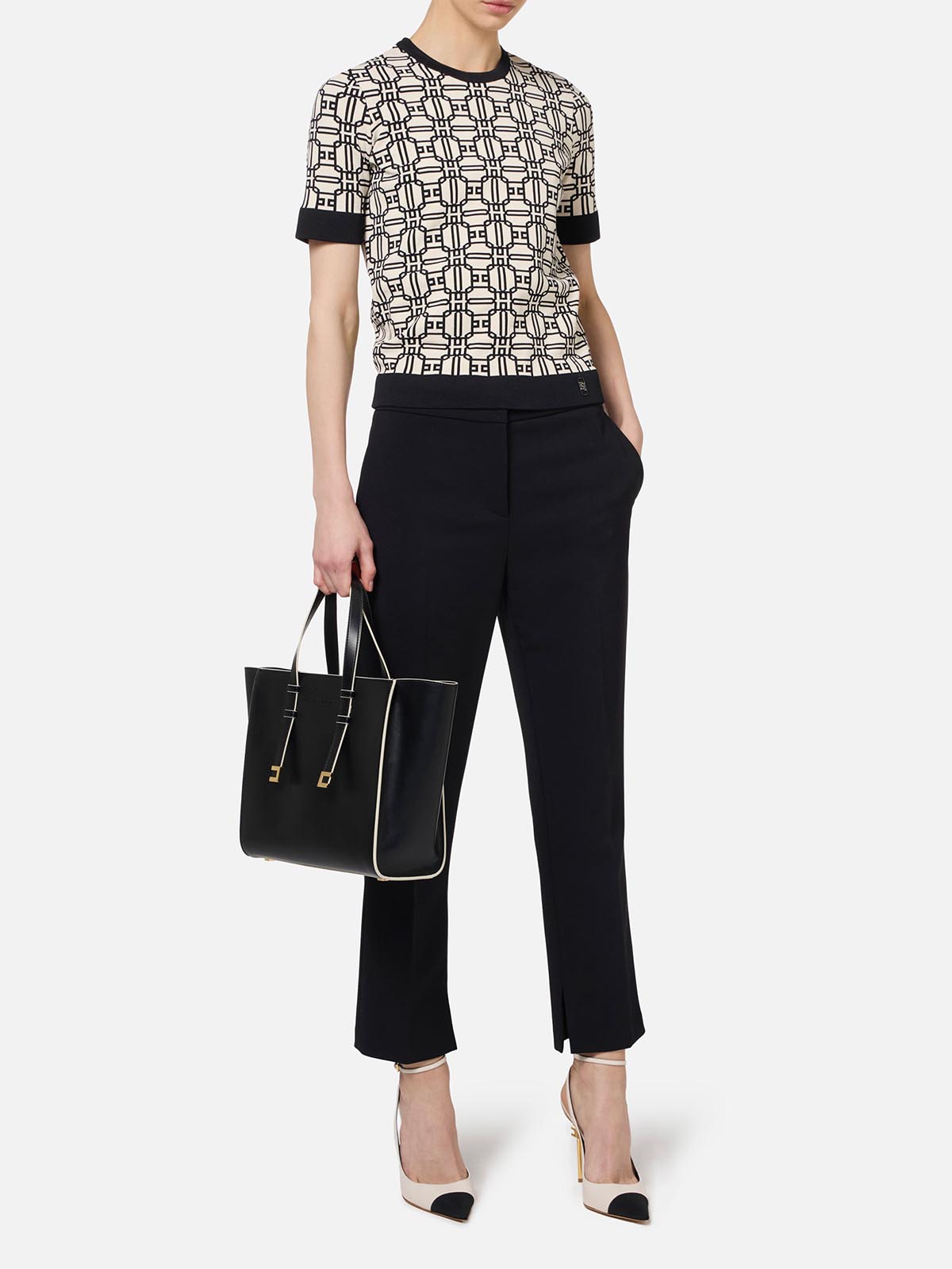 ELISABETTA FRANCHI 胸ポケットロゴ リブ ニット トップス ELISABETTA