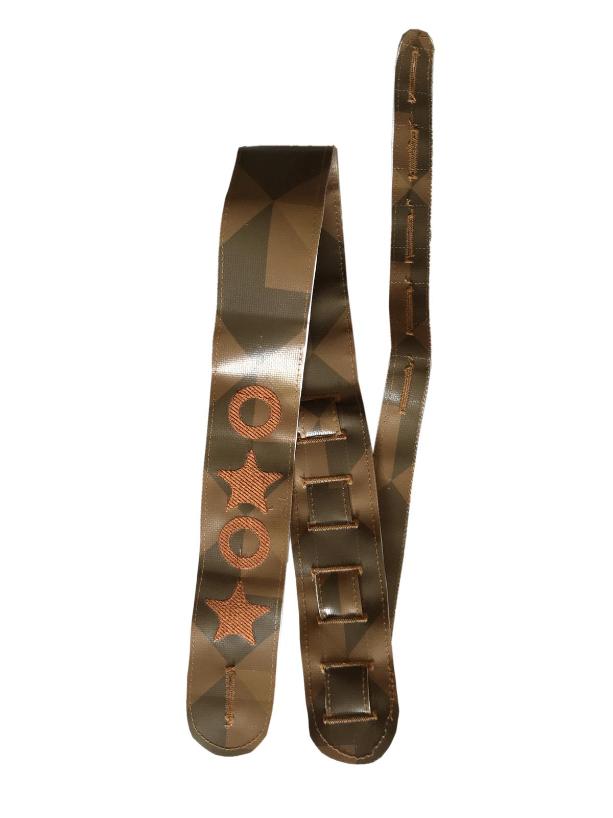 GIGOLÈ ARCHIVE Tracolla per chitarra in PVC