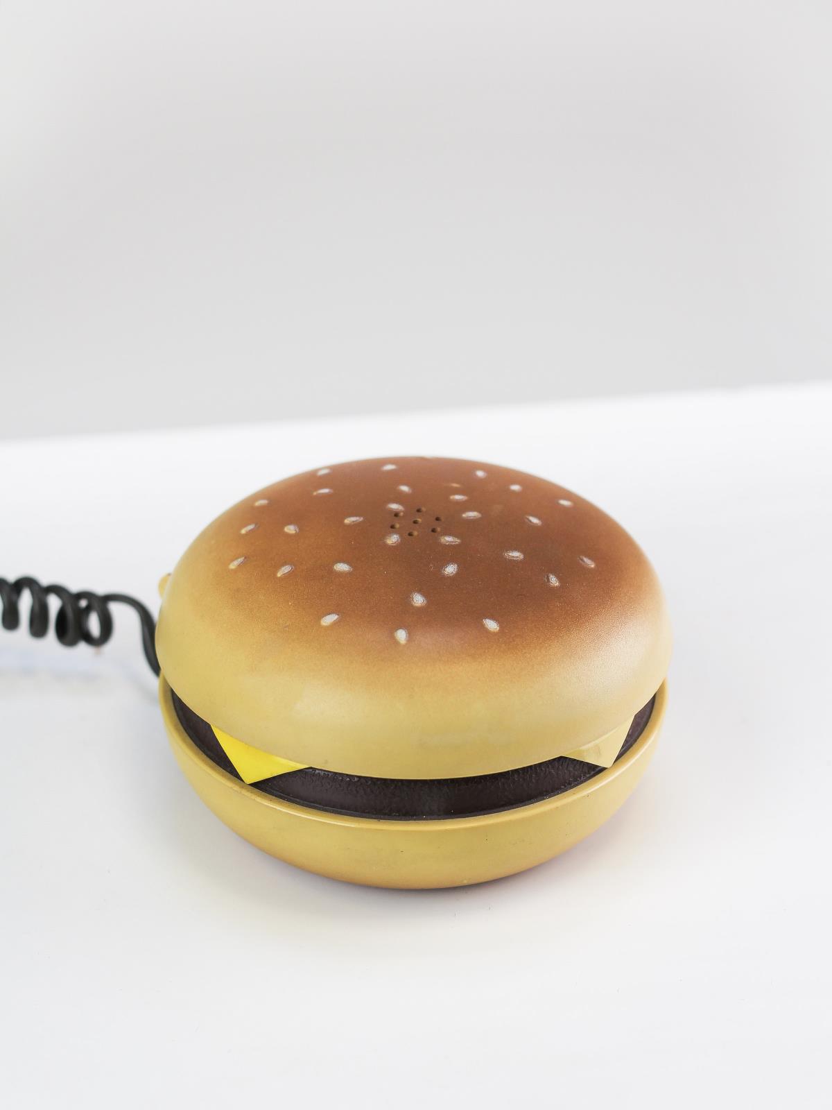 GIGOLÈ ARCHIVE HAMBURGER-PHONE