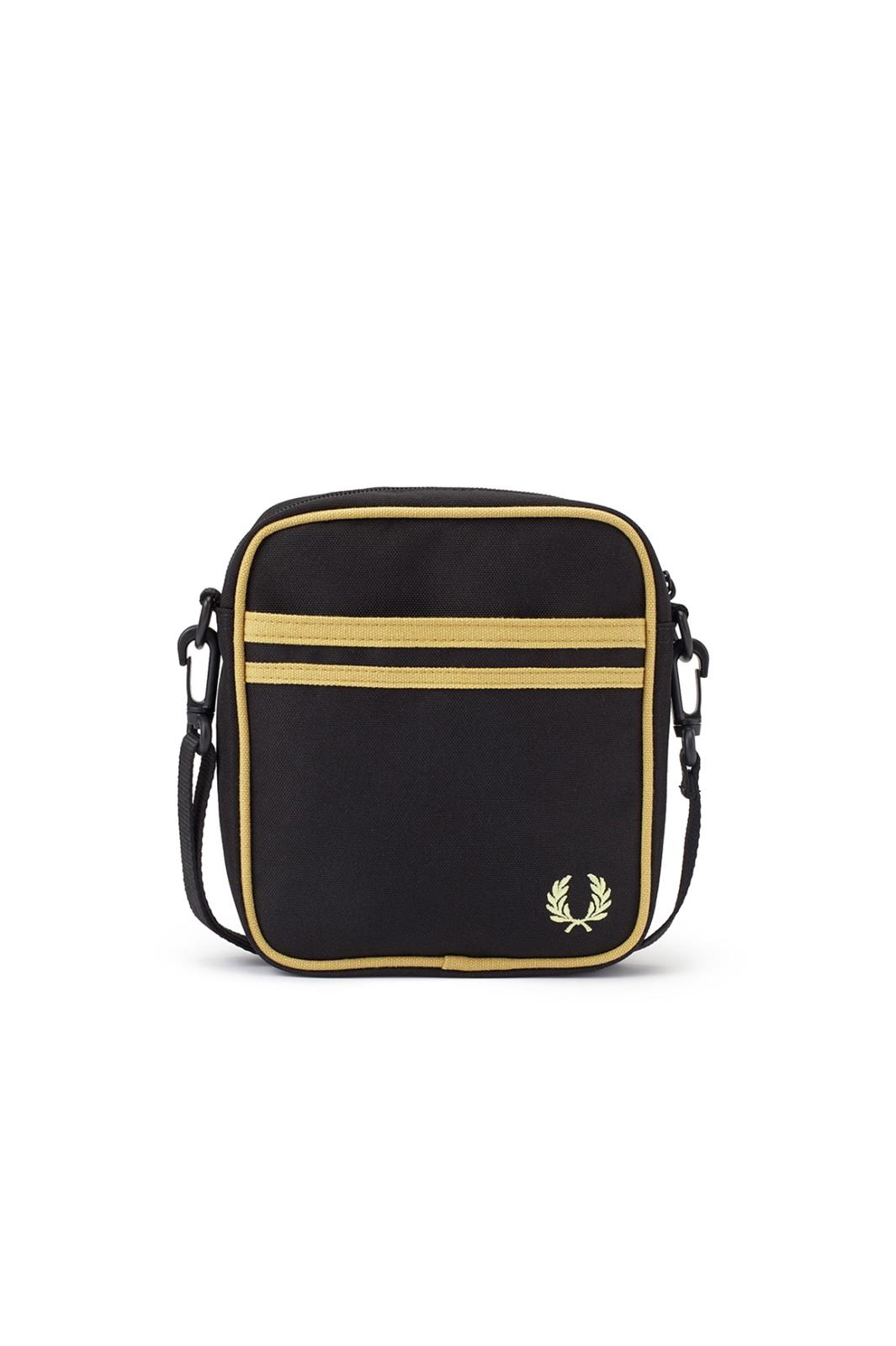 FRED PERRY L8265