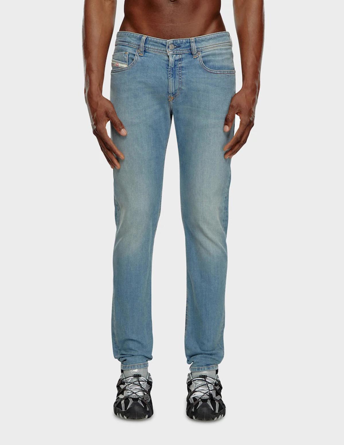 DIESEL Skinny Jeans 1979 Sleenker 09j16 A03594.09J16