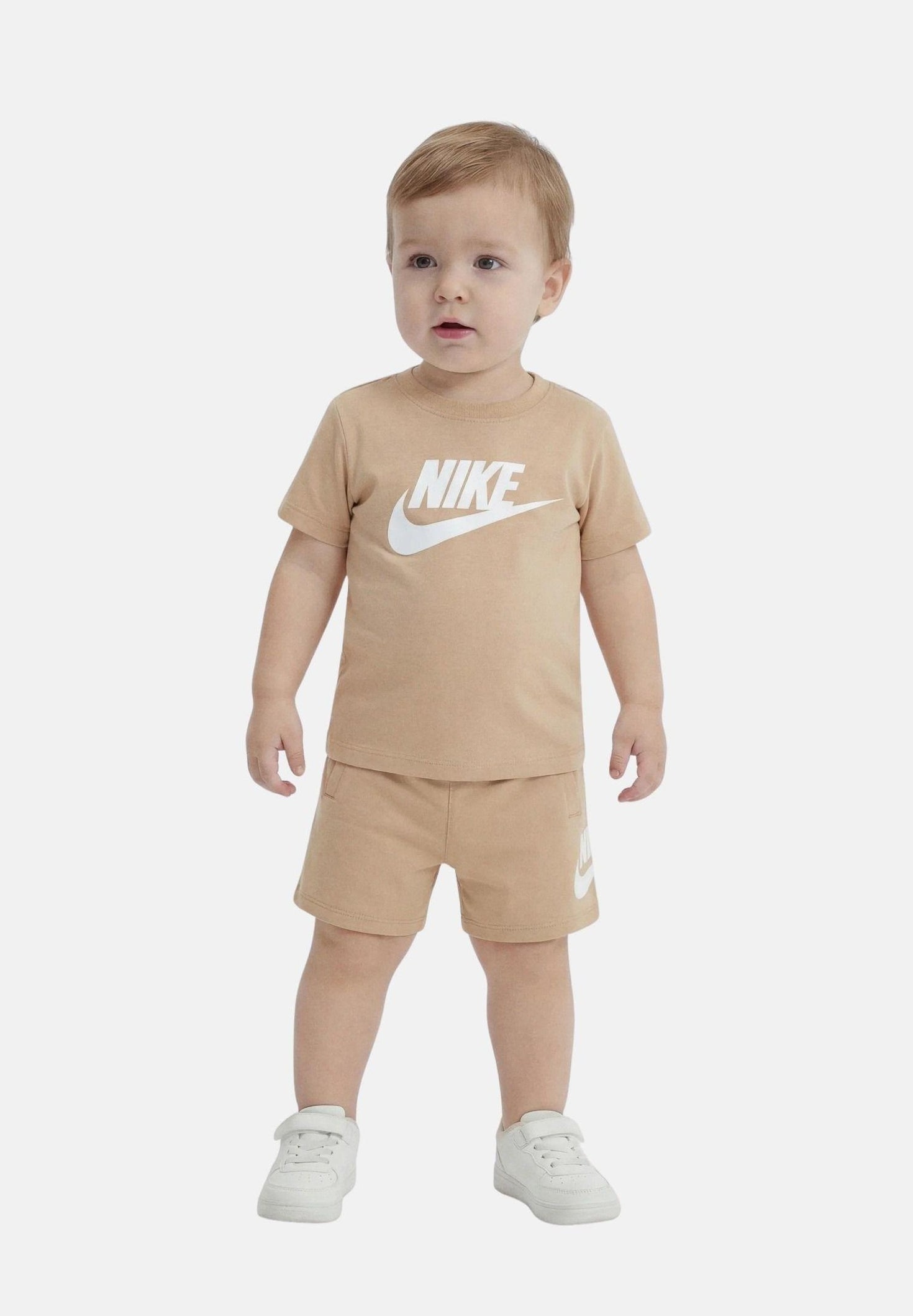 Nike T-shirt E Pantaloncini 66l596