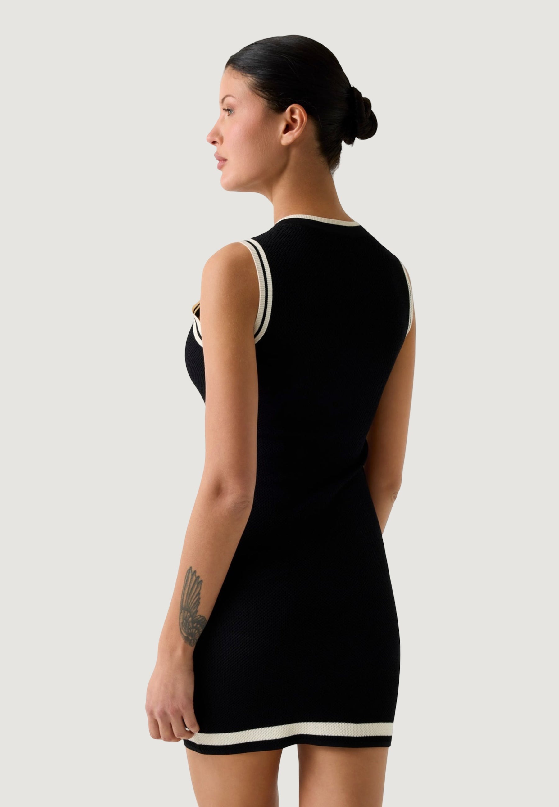 Guess ABITO V6gk04 Z0648