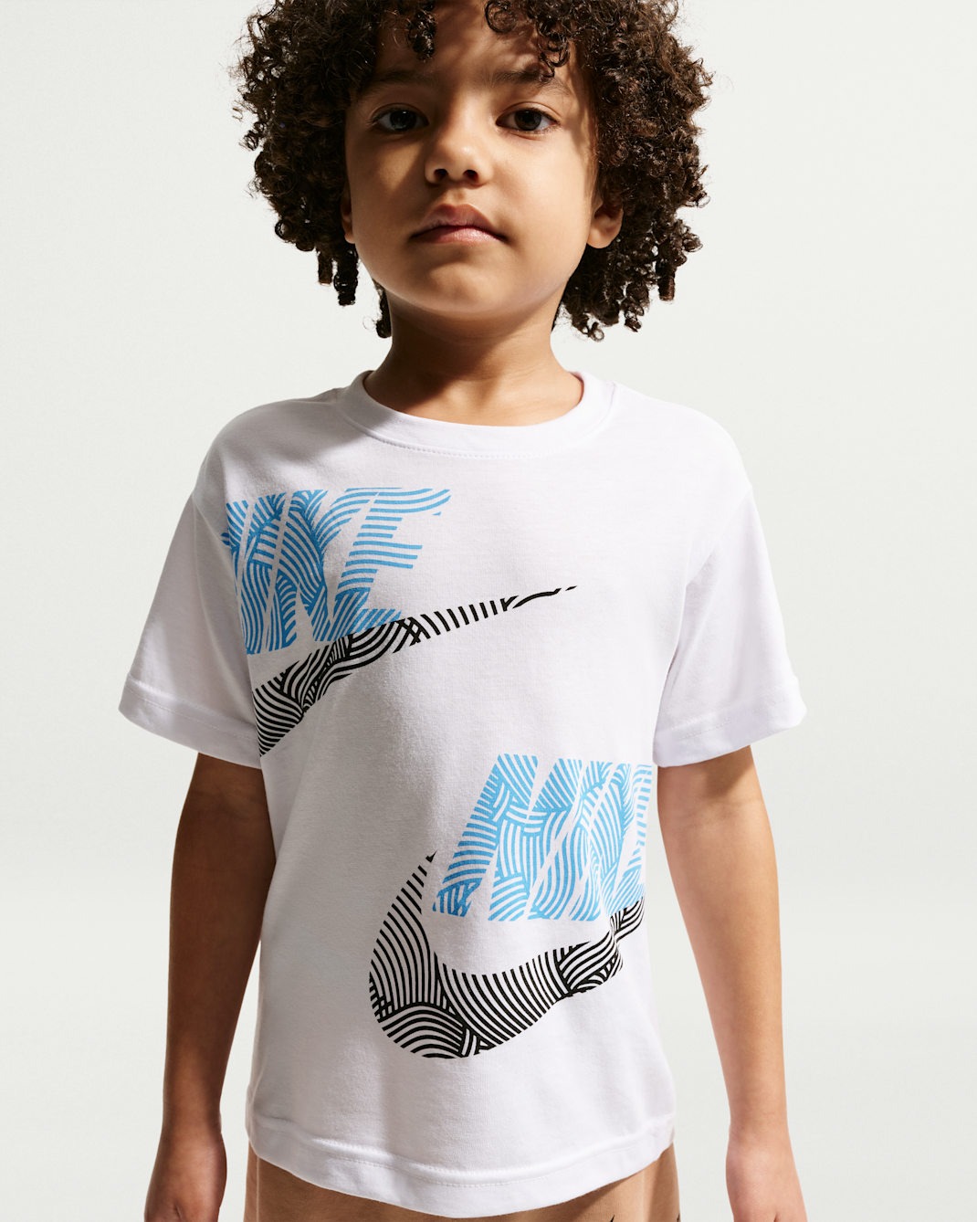 Nike T-shirt E Pantaloncini 86n737