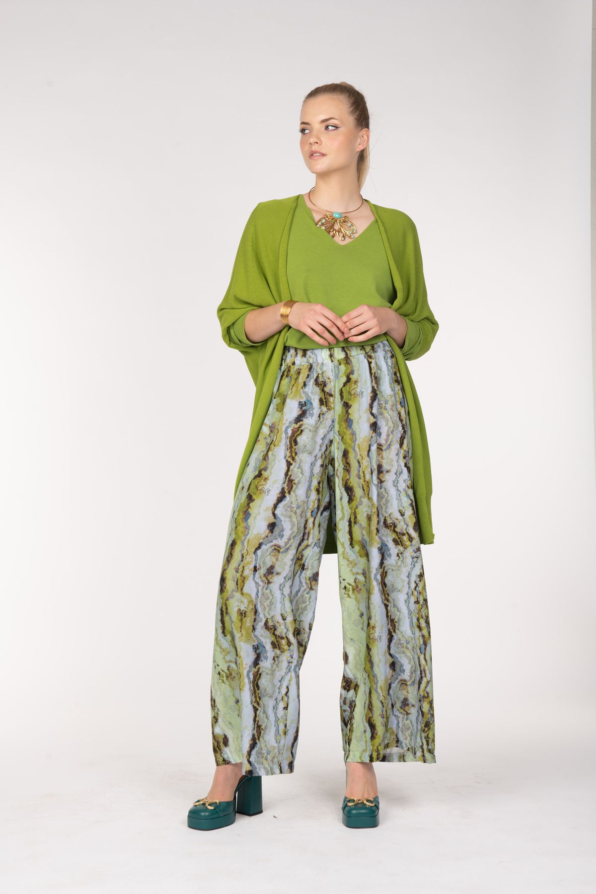 more by siste's cardigan Viscosa 723