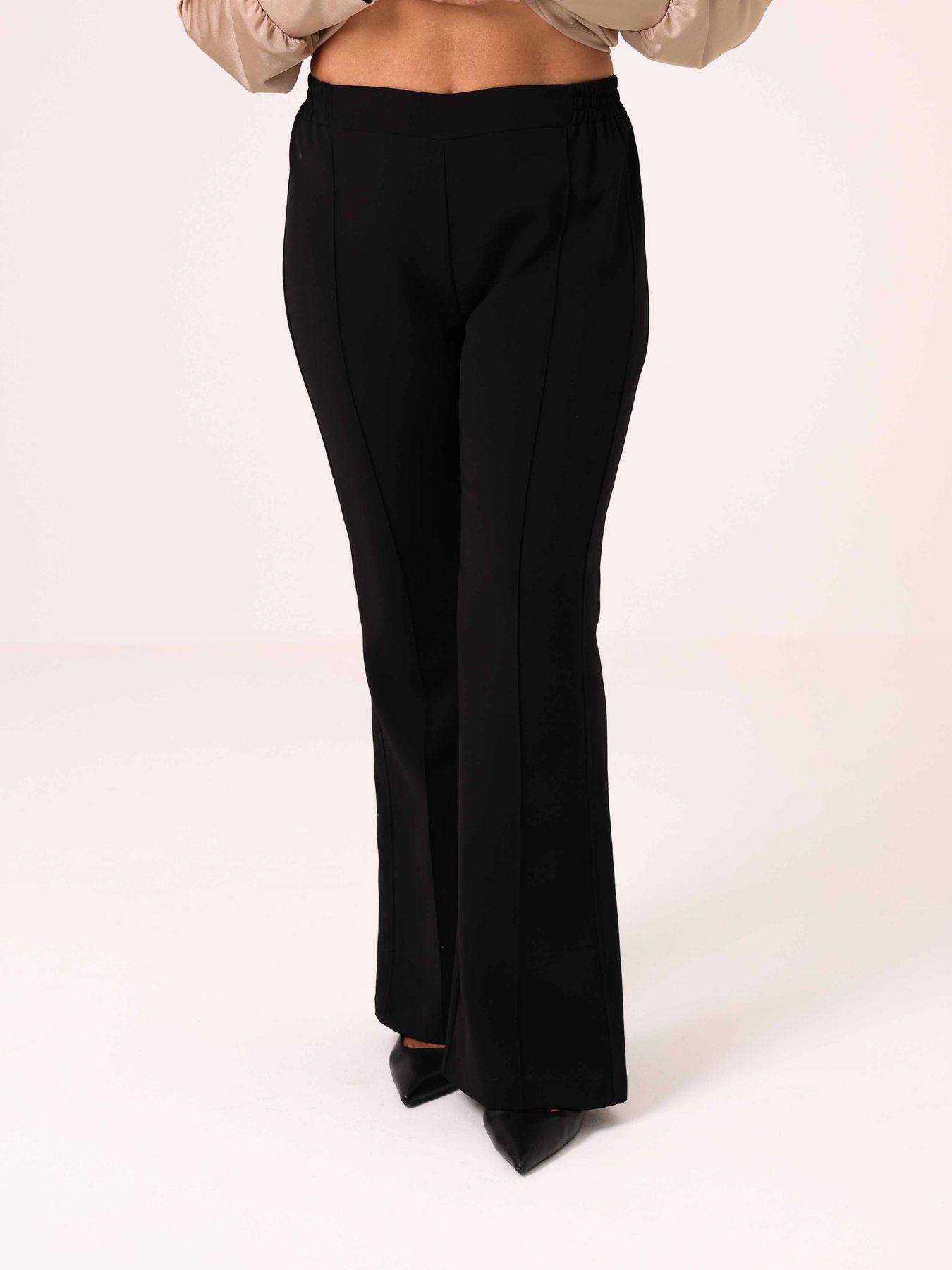 more by siste's a zampa punto milano M0601T49