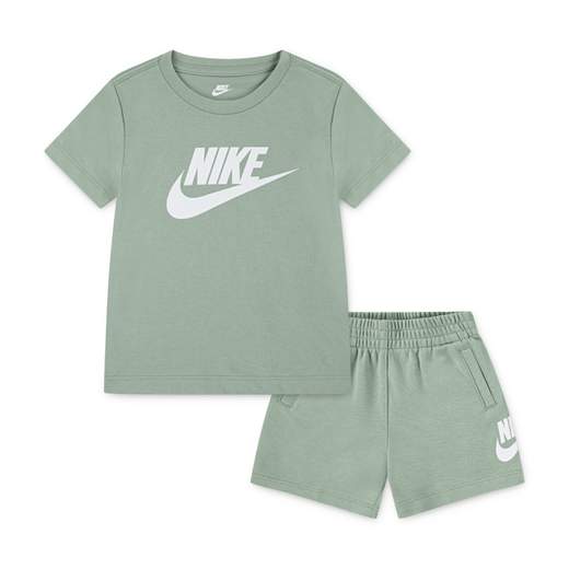 NIKE 86L596