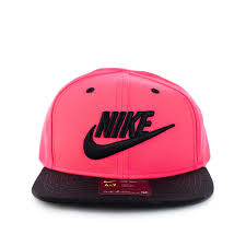 NIKE 8A2560