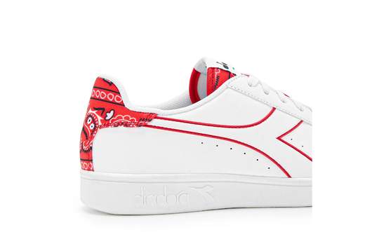DIADORA 101.179257