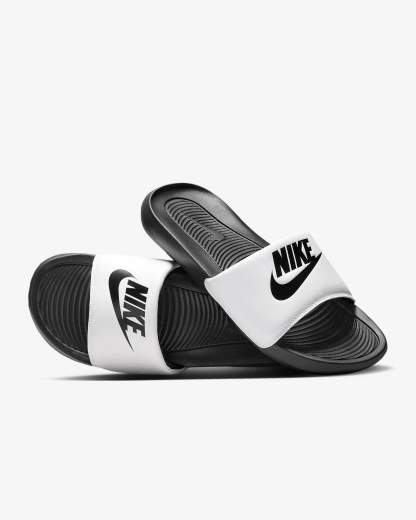 NIKE CN9675