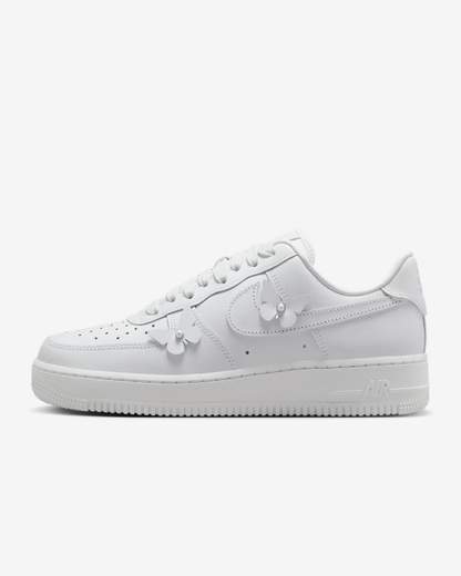 NIKE AR0639