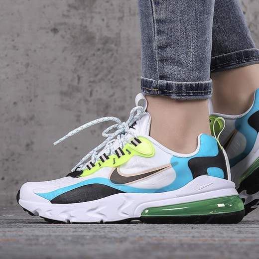 NIKE CJ4060