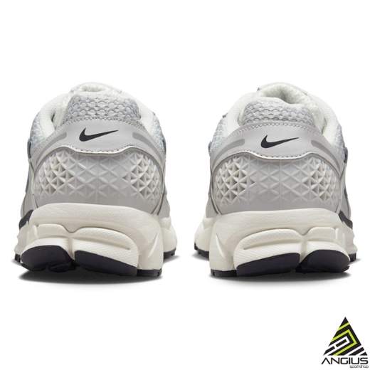 NIKE FD0884-025