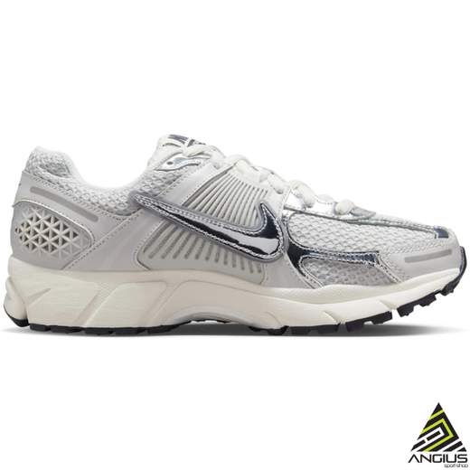 NIKE FD0884-025