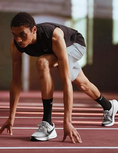 Nike Revolution 8 HJ9198