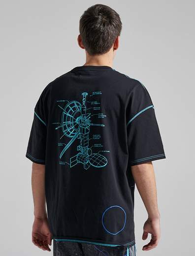 Dolly Noire Titan II Wireframe Arena T-Shirt Oversize