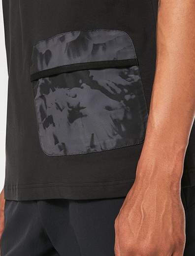 Oakley Wanderlust Pocket Tee