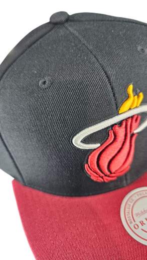 Mitchell & Ness Nba Team 2 Tone 2.0 Snapback Nba