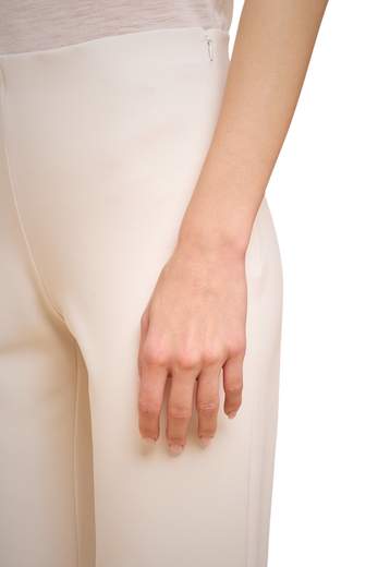 LIVIANA CONTI F4WJ28