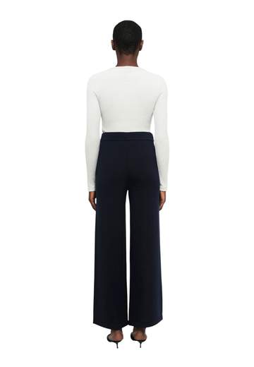 MM DI MAXMARA HAMBURG