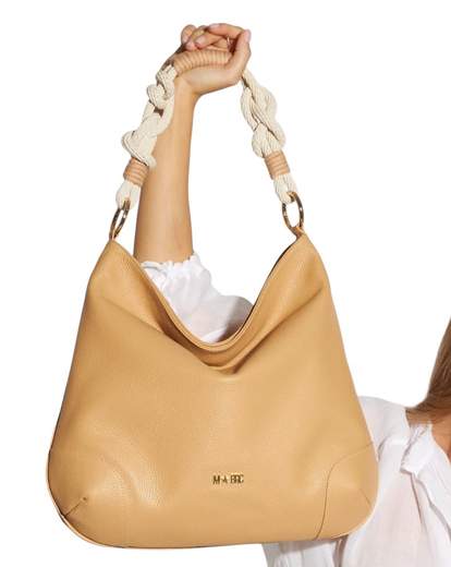 MBRC H280, Story Hobo