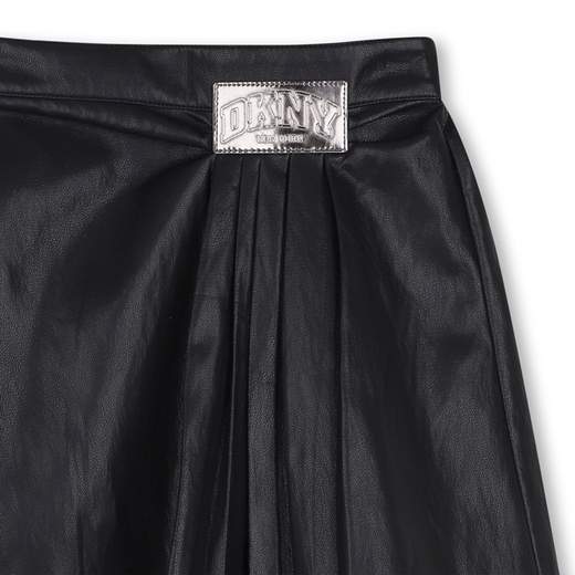 DKNY D62890