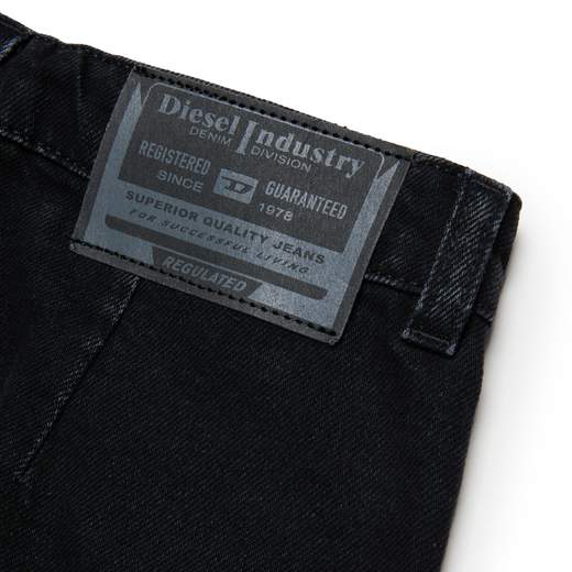 DIESEL J02864