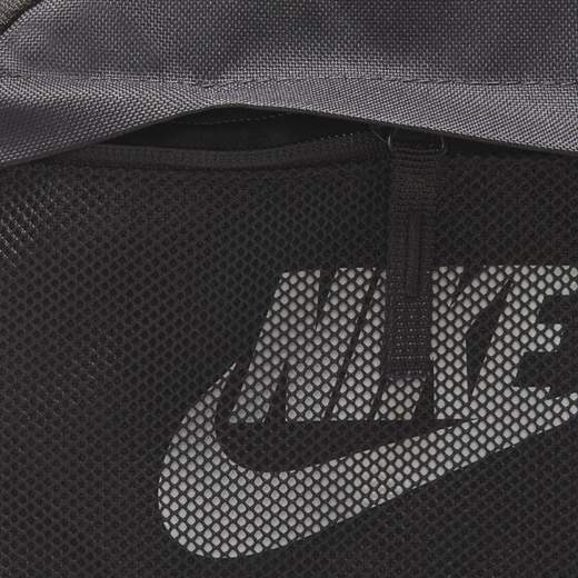 NIKE DD0562-010