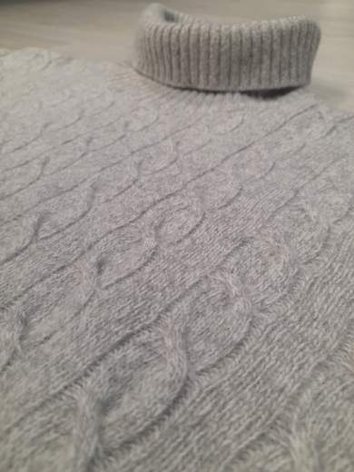 Lupetto con lavorazione treccia Platino articolo ALEXMOU