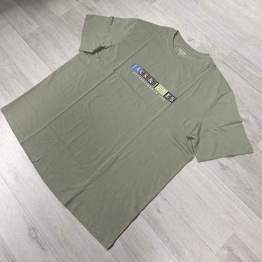 T-shirt uomo taglie grandi Jack&Jones, con logo stampato sul petto