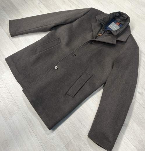 Cappotto Uomo Sea Barrier – Eleganza e Comfort per la Stagione Invernale