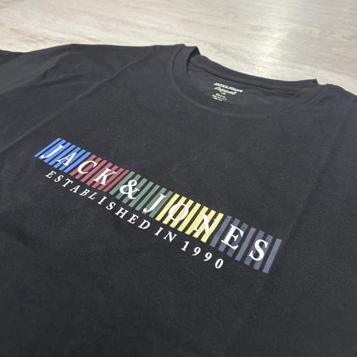 T-shirt uomo taglie grandi Jack&Jones, con logo stampato sul petto