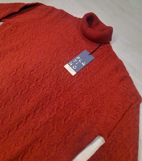 Lupetto con lavorazione treccia Platino articolo ALEXMOU