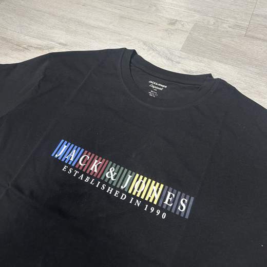 T-shirt uomo taglie grandi Jack&Jones, con logo stampato sul petto