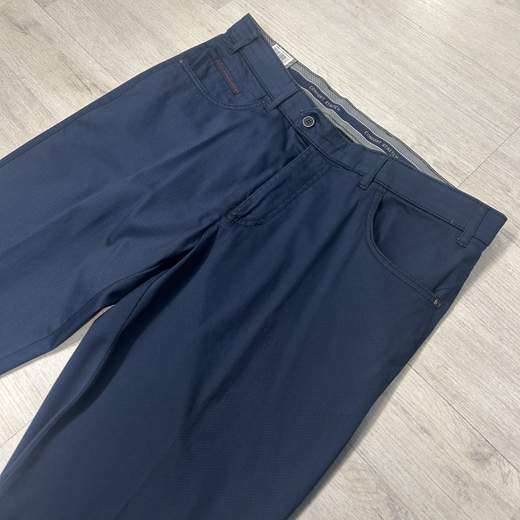 Pantalone uomo Luigi Morini regular fit Micro-Texture-Collezione Primavera/Estate