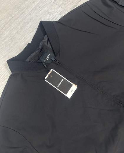 Giubbino con collo alla koreana Jack&Jones articolo 12257471