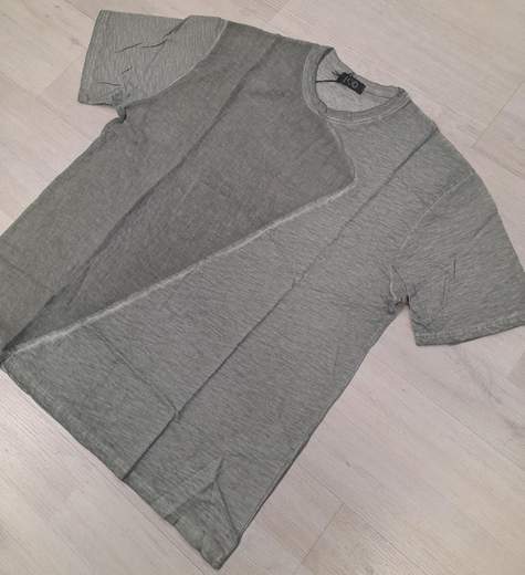T-Shirt decostruita Kudis articolo T09