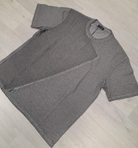 T-Shirt decostruita Kudis articolo T09
