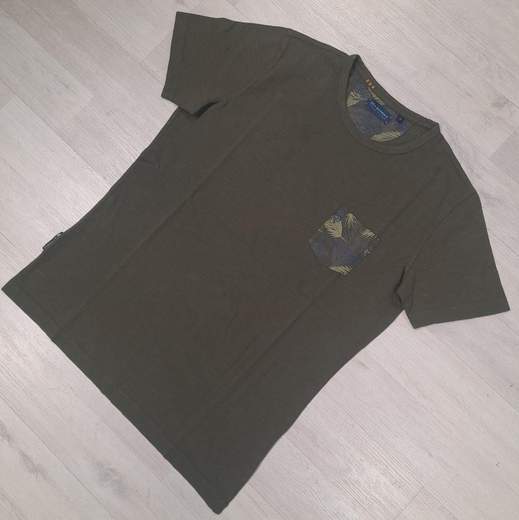 T-shirt girocollo, con taschino applicato sul lato cuore Sea Barrier articolo BACIO
