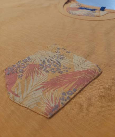 T-shirt girocollo, con taschino applicato sul lato cuore Sea Barrier articolo BACIO
